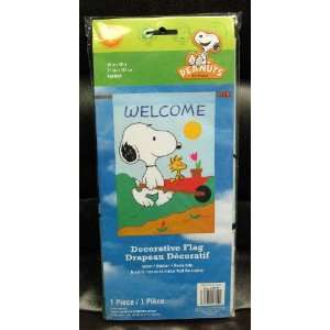    APPLIQUE ~SNOOPY PUSHES WOODSTOCK IN A WHEELBARROW~BRAND NEW~SEALED