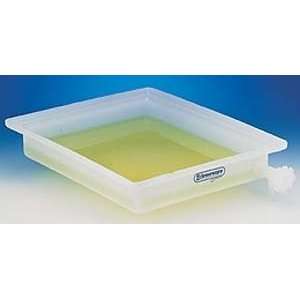Tray,Low Density Polyethylene,17 1/2“ X23 1/2“ X6“ ,With/Faucet