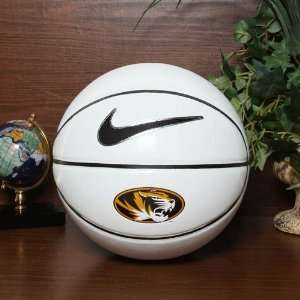  Nike Missouri Tigers Autograph Basketball Sports 