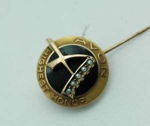 VINTAGE AVON 10K GOLD & SEED PEARL HONOR PIN 1960s  