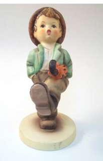 Hummel Goebel Figurine 109/0 Happy Traveler TMK 6  