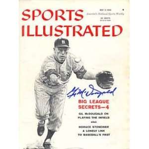   McDougald autographed Sports Illustrated Magazine (New York Yankees