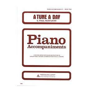  A Tune a Day   Violin Piano Accomp. Book 2 Sports 