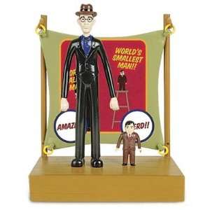   Lil Sideshow Worlds Tallest Man and Worlds Smallest Man Play Set
