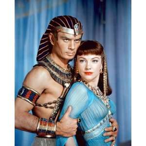   and Anne Baxter in The Ten Commandments 264688