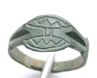 Circa 1st 3rd century AD. Roman bronze ring with attractive decoration 