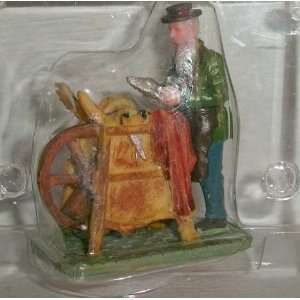  2001 Spinning Wheel Christmas Village Figurine Everything 