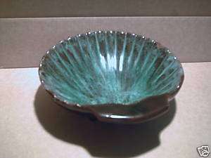 Evangeline Pottery Canada Green Scallop Shell Bowl 958  