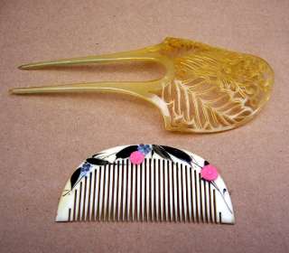 LOT OF TWO VINTAGE JAPANESE KANZASHI HAIR COMBS IN CLASSIC DESIGN