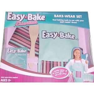  Easy Bake Essentials Bake Wear Set Toys & Games