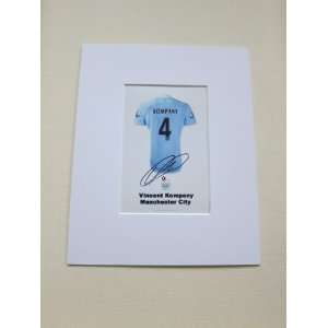  MOUNTED VINCENT KOMPANY SIGNED 10X8 INCH MOUNT WITH 