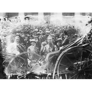 1914 photo Coxeys army, 1914 on Capitol steps, Washington, D.C 