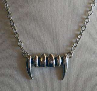 NEW VAMPIRE TEETH GOTHIC SILVER CHAIN PUNK EMO NECKLACE  