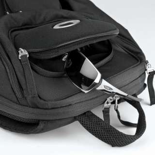 New Oakley Status Pack Laptop Computer Backpack  