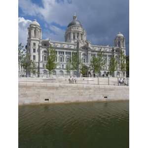  The Port of Liverpool Building, One of the Three Graces 