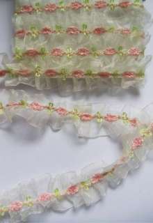   Roses Leaf Vintage Garland Trims on Off White Ruffles 2Yards(T250