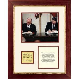 Exclusive By Pro Tour Memorabilia Ronald Reagan   Biography Series