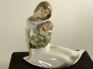 NAO Mother Child Porcelain Figurine 1446 Spain Lladro Light of My Days 