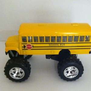 Big Wheel School Bus Pull Back  