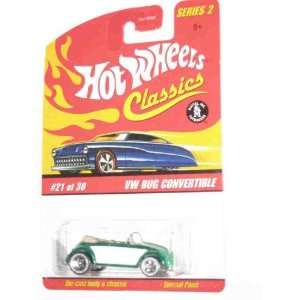   Classics Series 2 VW Bug Convertible Green/White #21/30 Toys & Games