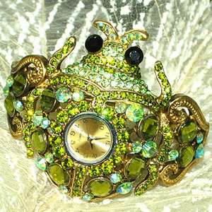 Green swarovski crystal ladybug bracelet watch 0066  