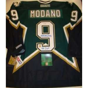  Mike Modano Signed Uniform   Authentic   Autographed NHL 
