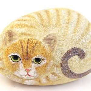  Painted pebbles Chat.