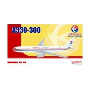  Herpa Wings Luxair DASH8Q400 Model Plane Toys & Games