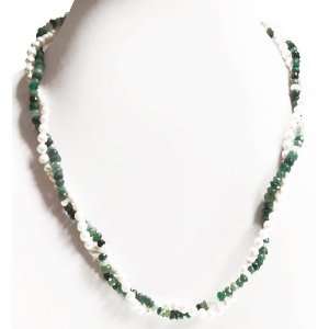  Gorgeous Faceted Shaded Emerald & Pearl Beaded Twisted Necklace