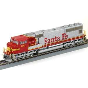  Athearn Genesis   HO SD75M, SF/Warbonnet #247 Toys 