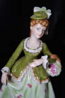 VINTAGE REVOLVING MUSICAL CHINA VICTORIAN LADY FIGURINE  