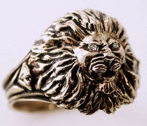 10 Karat gold LionHead Mens Diamond ring  