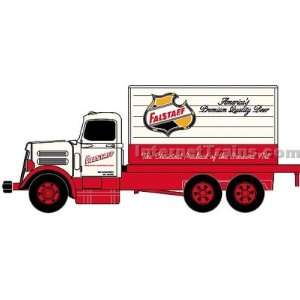   Works HO Scale White WC22 Deliver Truck   Falstaff Beer Toys & Games