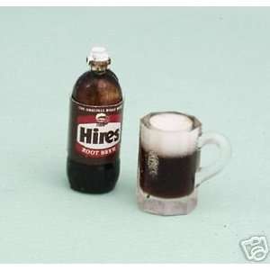  Dollhouse Miniature Hires Rootbeer with Mug Everything 