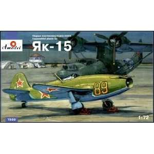   Russia   1/72 Yak15 Russian Fighter (Plastic Models) Toys & Games
