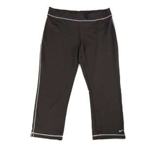 Nike Low Rise Stretch Capri Pants
