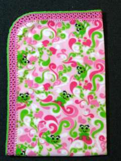 CRIB/NAP/TODDLER BLANKET FROGS HEARTS AND SWIRLS 30X44  