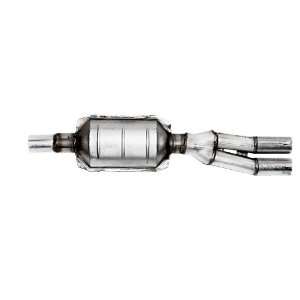  Benchmark BEN82210 Direct Fit Catalytic Converter (CARB 