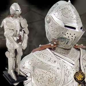  Hanwei Knight in Embossed Armour