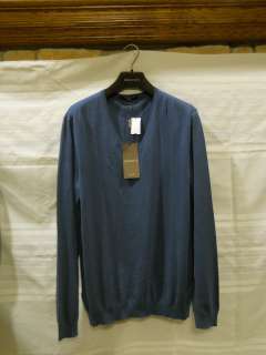 Gucci Light Blue V neck long sleeve sweater XL X Large Crest Detail 