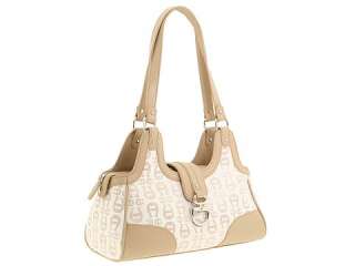 This stylish Etienne Aigner handbag is casually elegant, making it an 