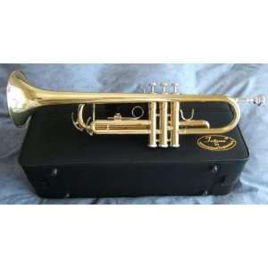  Gold Trumpet + Accessories Musical Instruments