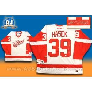  Autographed Dominik Hasek Uniform   Autographed NHL 