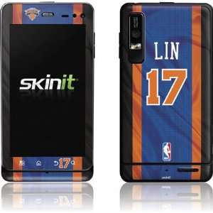 Skinit Jeremy Lin   New York Knicks #17 Vinyl Skin for Motorola Droid 