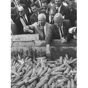  Farmer Roswell Garst, W. Russian Nikita S. Khrushchev 