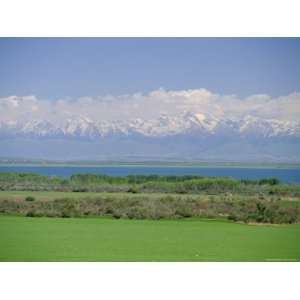 Lake Issyk Kul, Second Largest Mountain Lake, Kirghizstan (Kyrgyzstan 