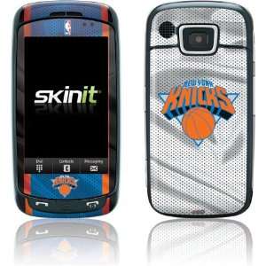  Skinit New York Knicks Away Jersey Vinyl Skin for Samsung 
