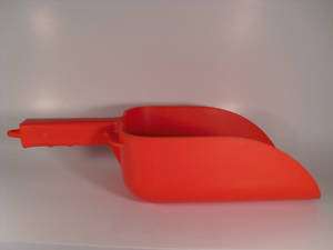 Large Plastic Ice Scoop NEW 82 ounces RED  