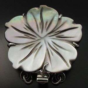 sizeable Curved Shell flower necklace box clasp  
