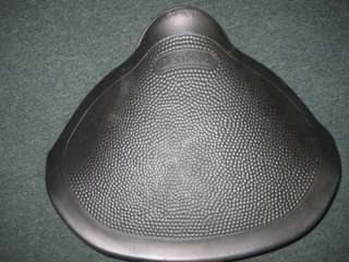 You are bidding on a brand new DENFELD seat with spring for BMW R25/1 